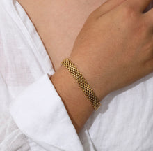 Load image into Gallery viewer, The Lea Mesh chain bracelet
